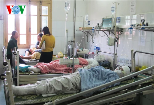 Vụ nổ bình ga ở quán bia: Sức khỏe ba nạn nhân có thể diễn biến phức tạp ảnh 1